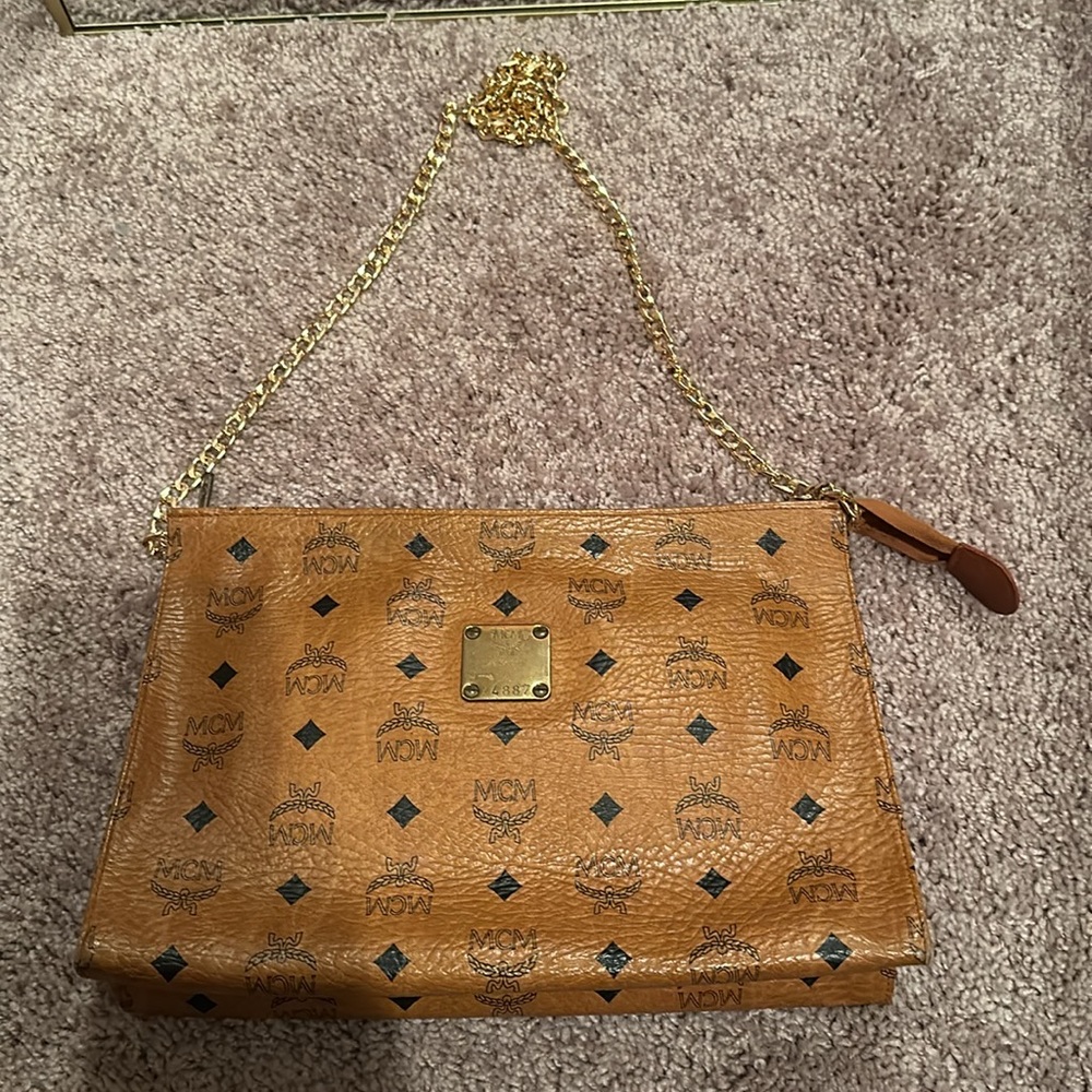 MCM Clutch - Picture 8 of 9